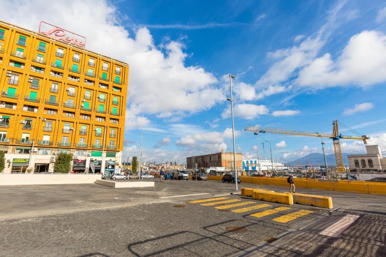 Piazza Municipio Apartments By Wonderful Italy Napoli Esterno foto