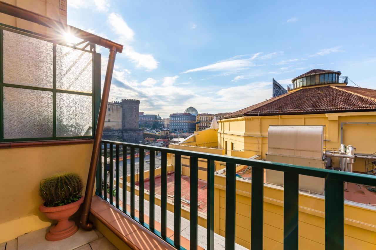 Piazza Municipio Apartments By Wonderful Italy Napoli Esterno foto